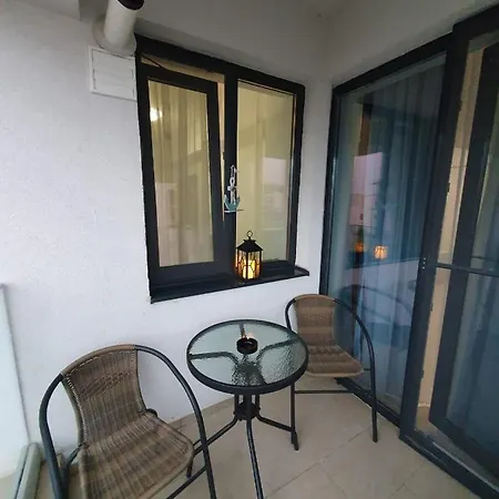 Garsoniera Mamaia Nord-navodari * Năvodari